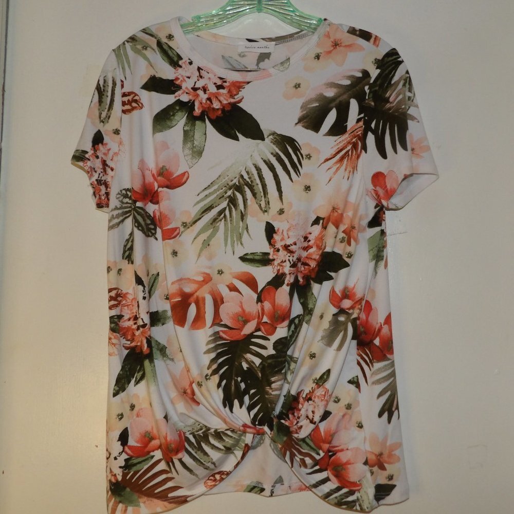 Twelve Months Super Soft Twist Front Top Sz M